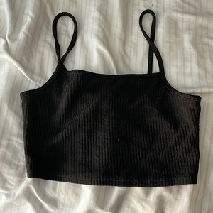 BLACK DIVIDED TANK TOP